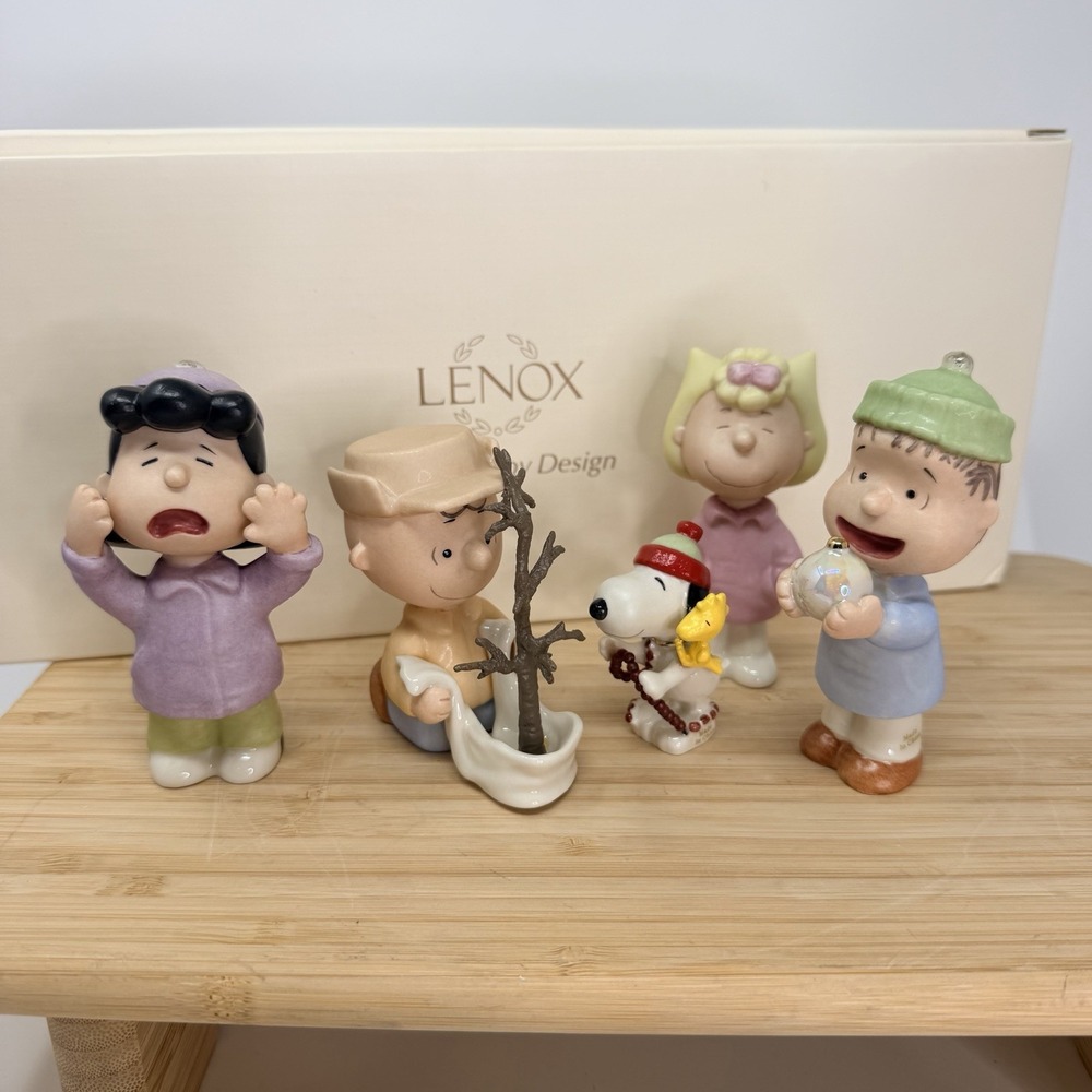 Lenox Peanuts That's What Christmas Is All About Charlie Brown 2011 Set 5 Box